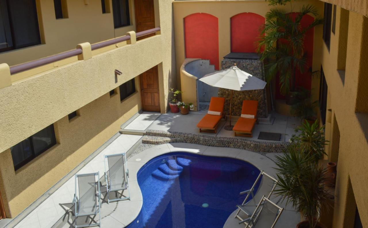 Casa Celeste Hotel Zihuatanejo Exterior foto